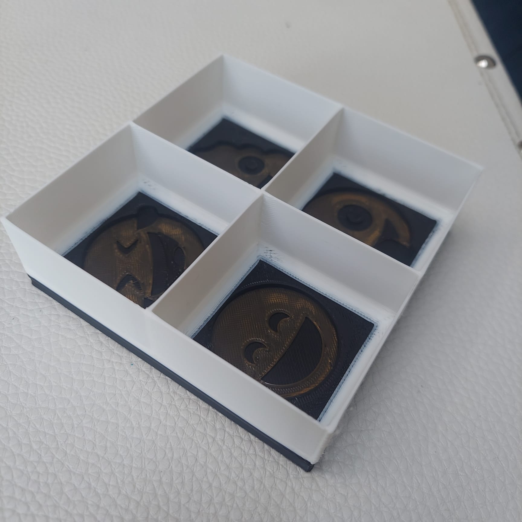 Emoji Ice Cube Tray - photo 3