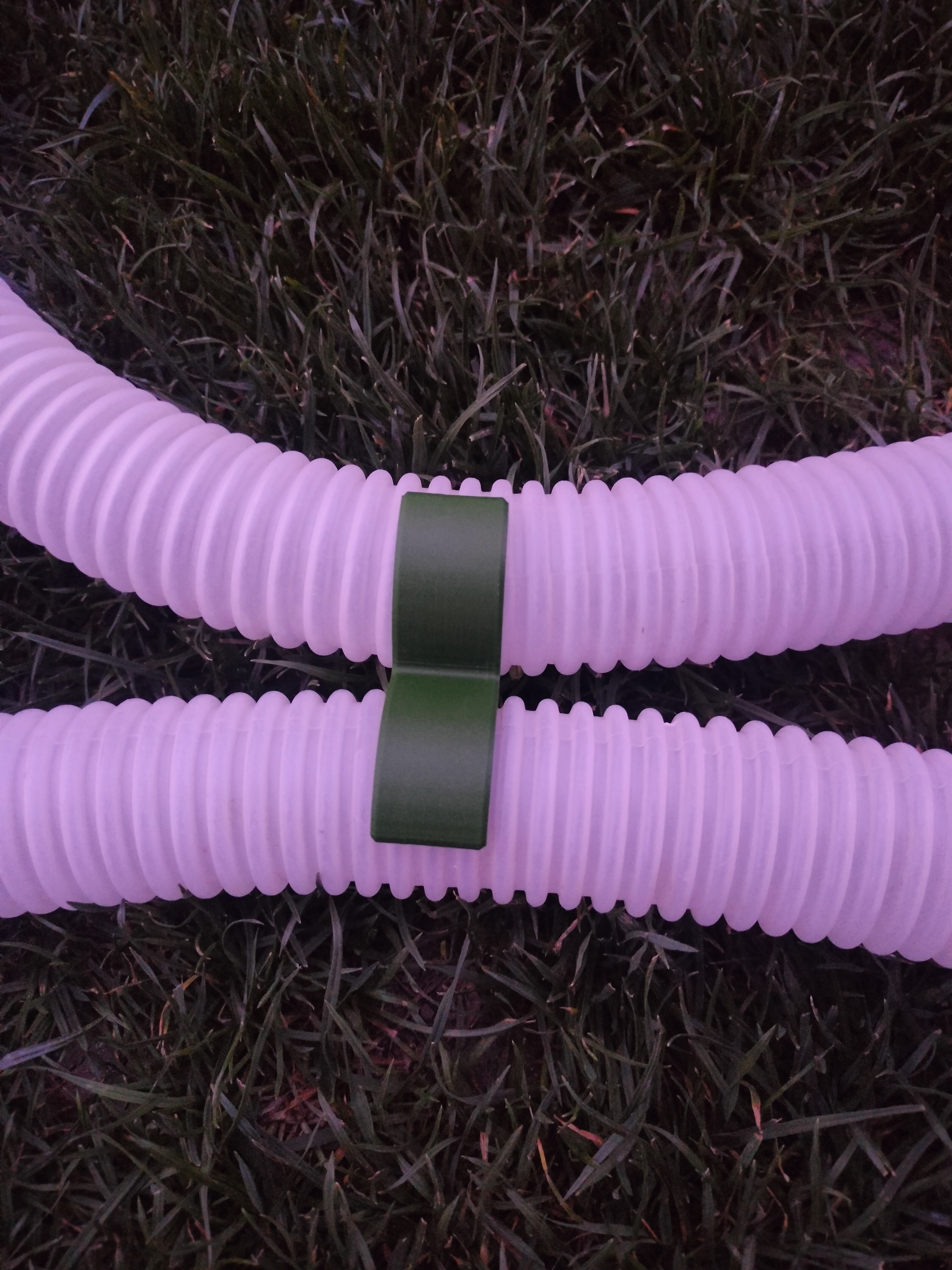 Pool hose clip - photo 2