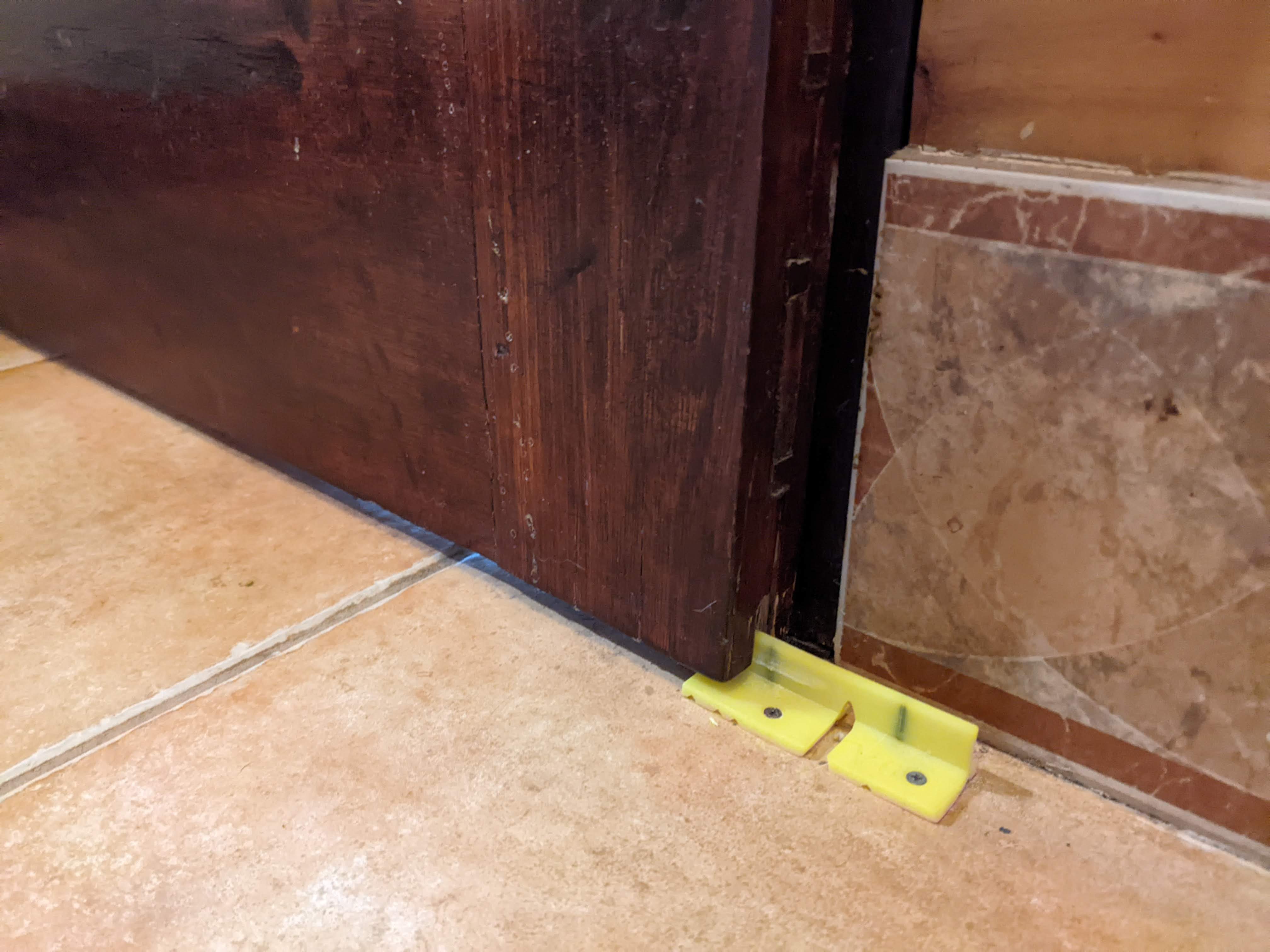Sliding Door guide - photo 2