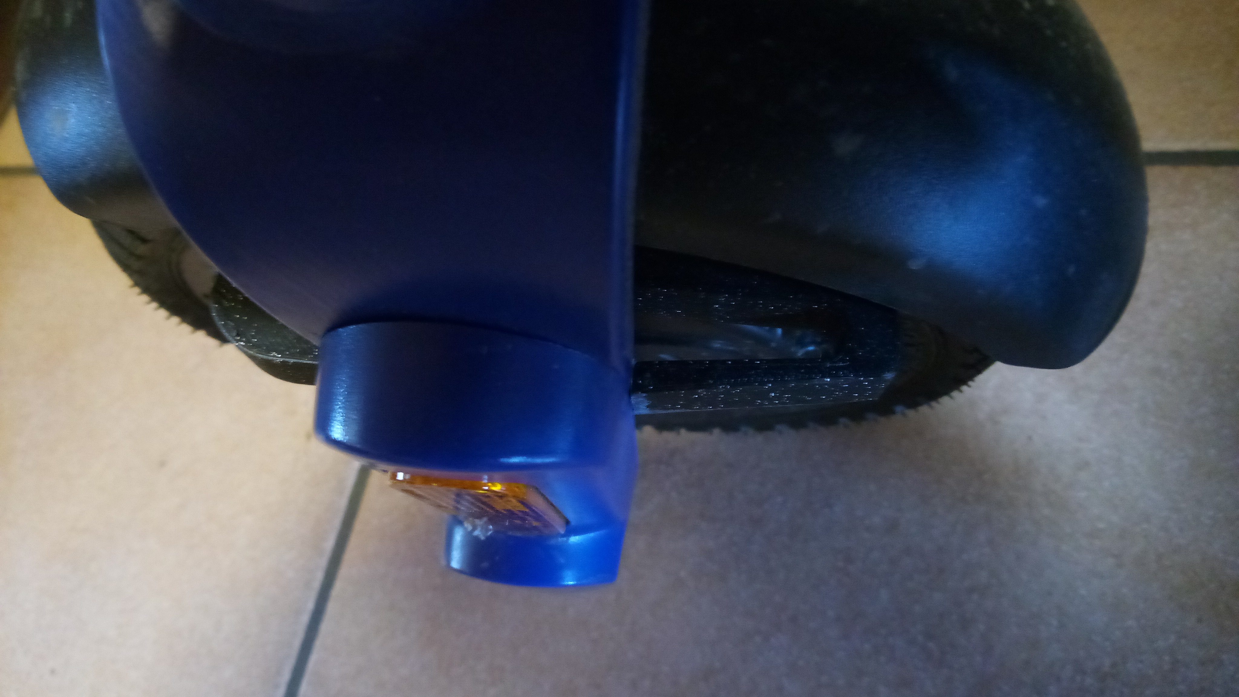 Wheel clamp / parking brake Yeep Me 80n start scooter - photo 4
