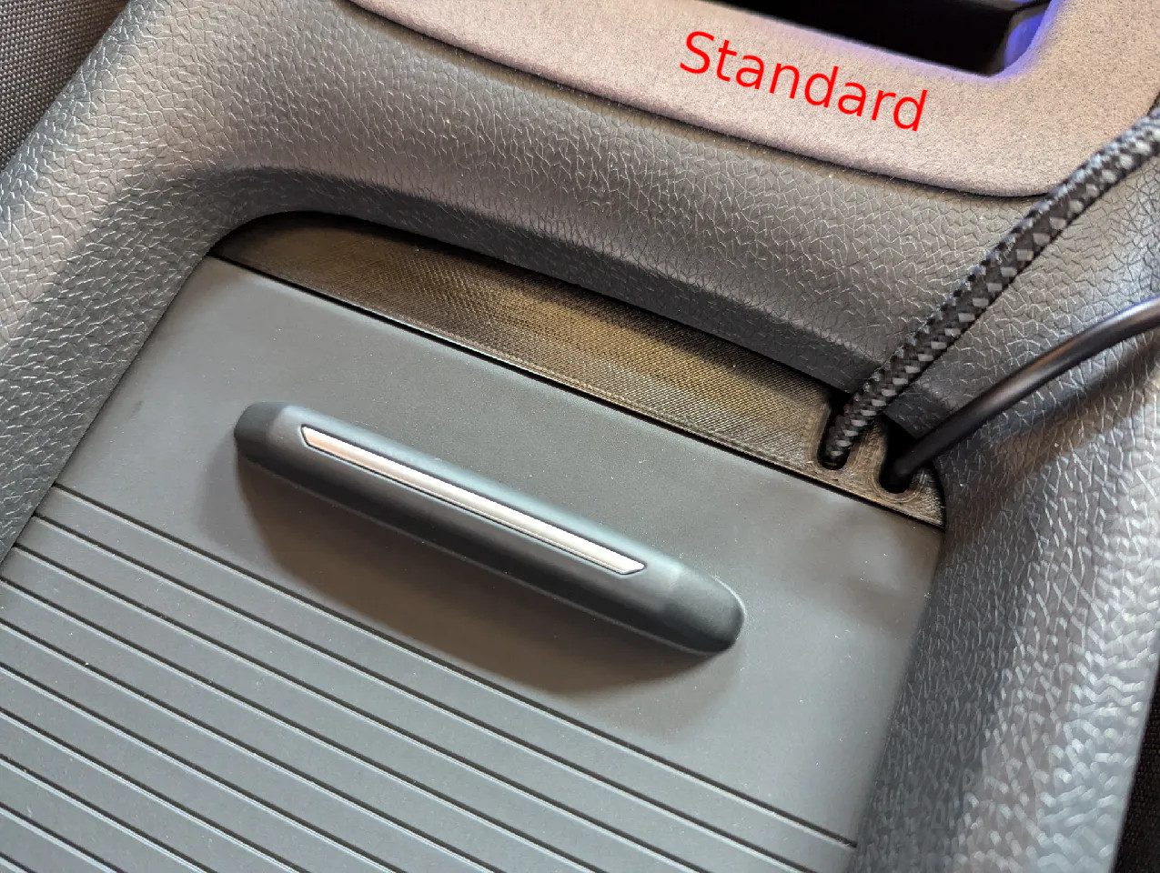 VW ID.3 USB cable management - Improved version - photo 3