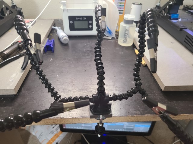 Multi-arm Helping-hands Clamp Base Rotator - photo 2