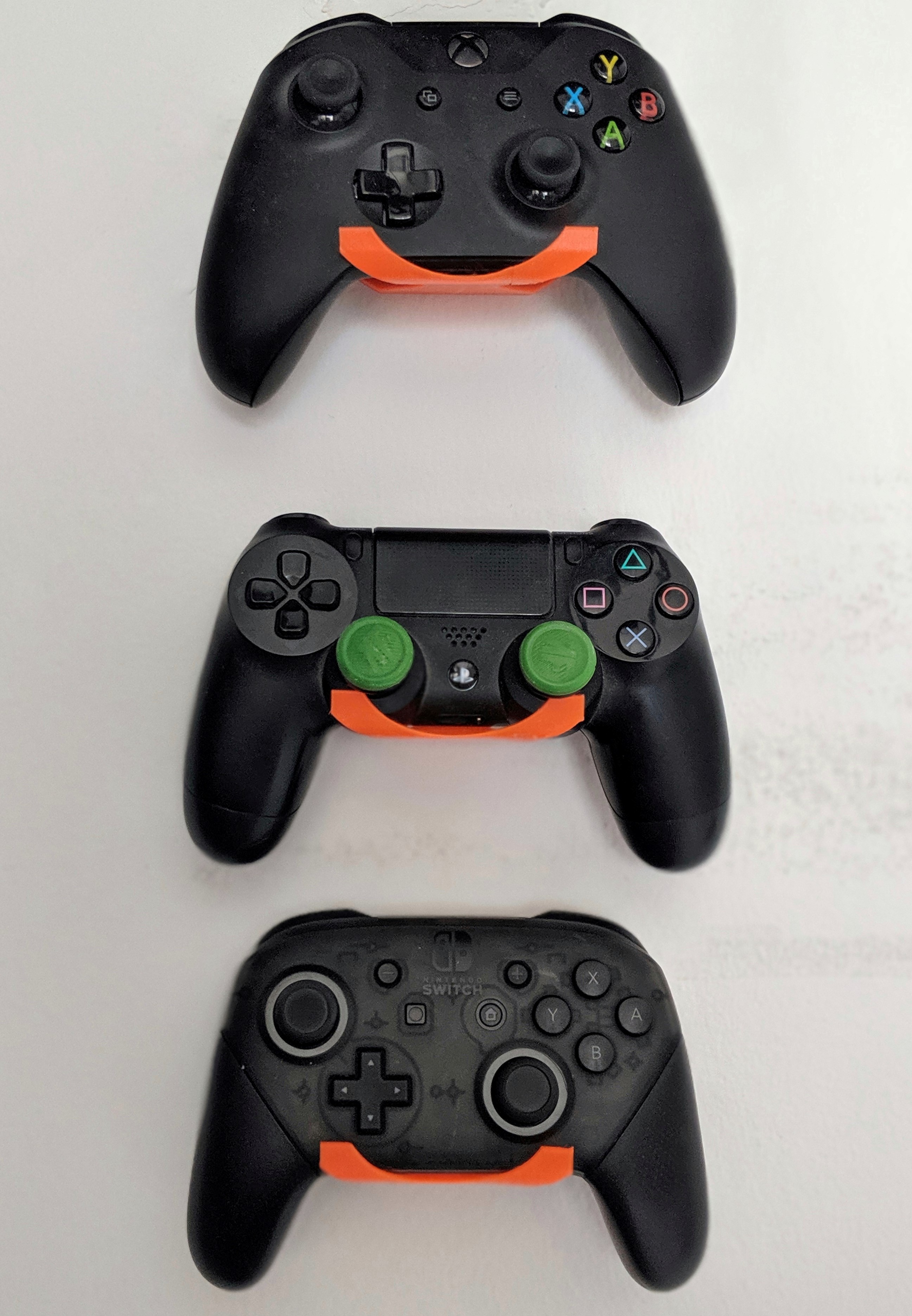 Super Simple Universal Controller Wall Mount (PS4,XBOX,SWITCH)