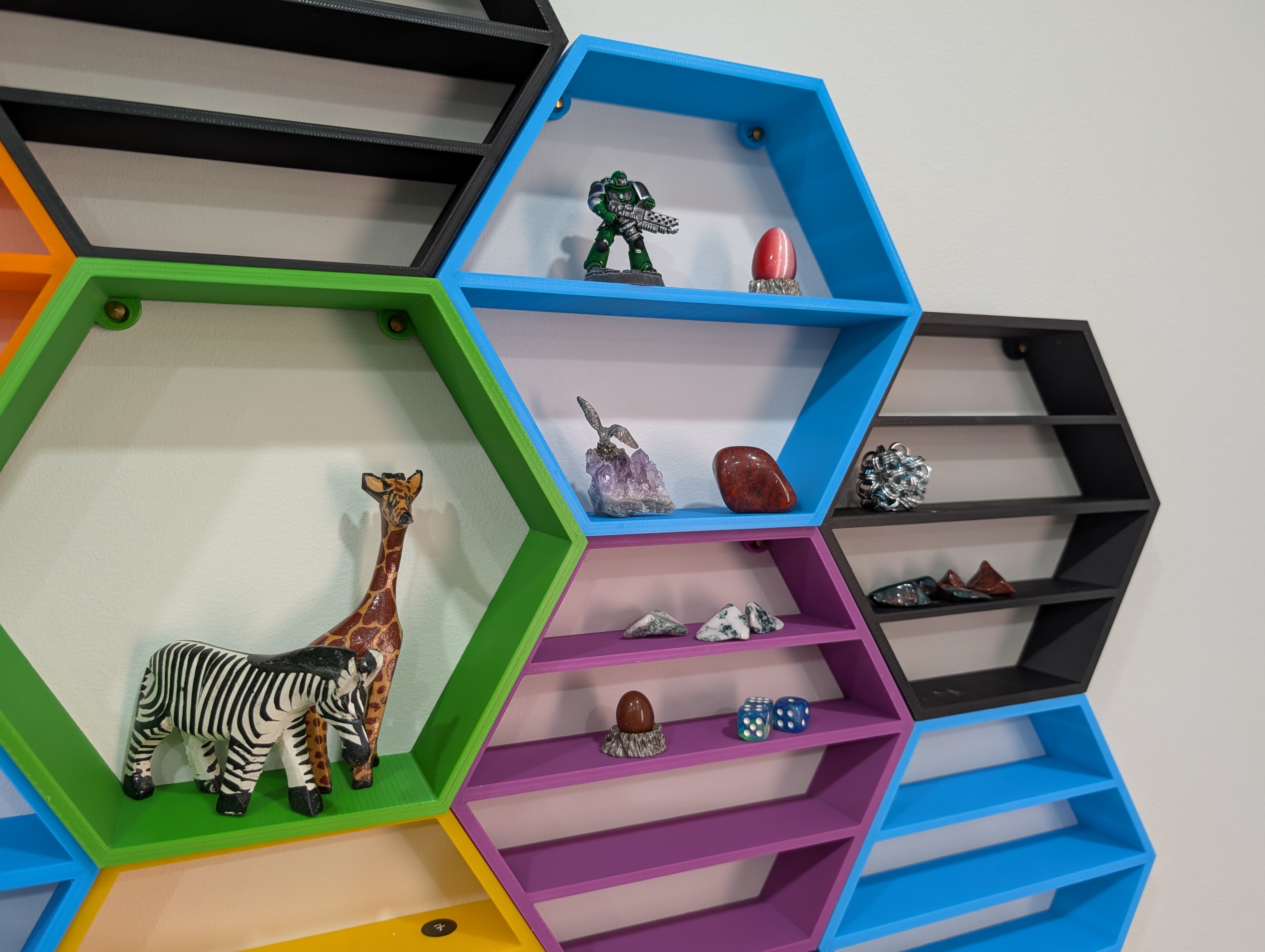 Tessellating Honeycomb Trinket Shelf - photo 2