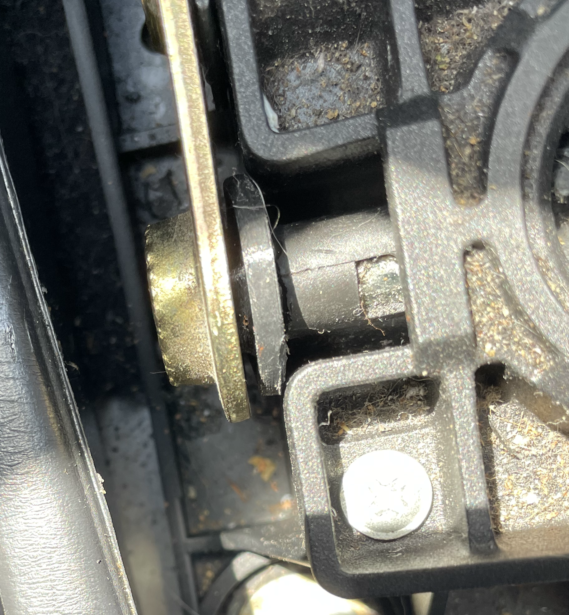 2005 Ford Focus Shifter Bushing - photo 4
