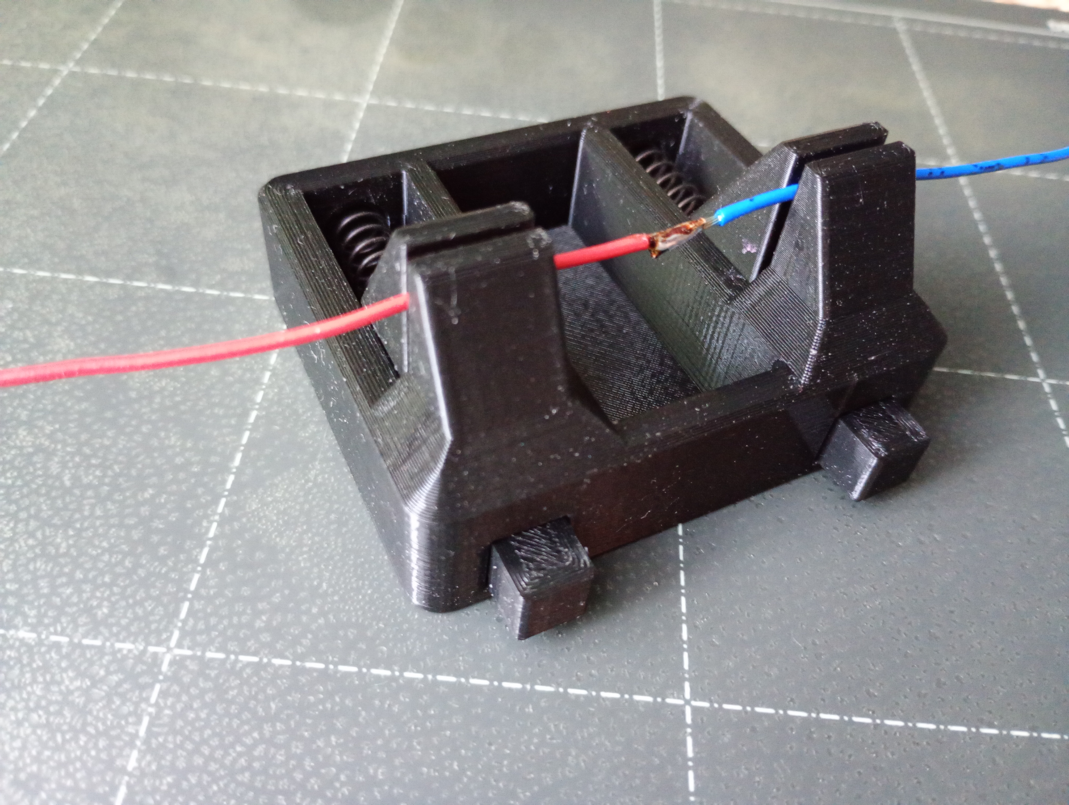 Clamp holder for soldering - photo 2