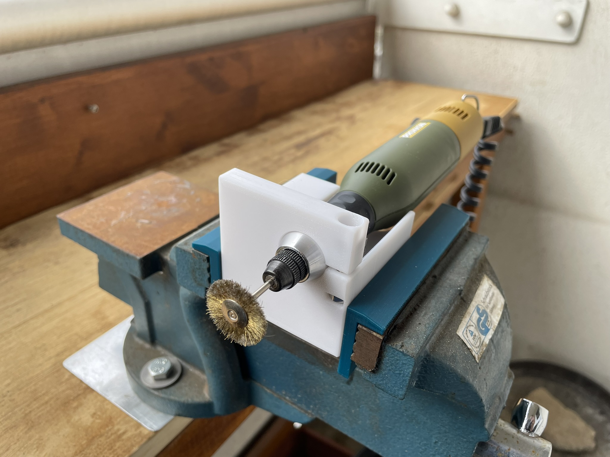 Clamp for Proxxon handheld tools / Spannvorrichtung für Proxxongeräte - photo 4