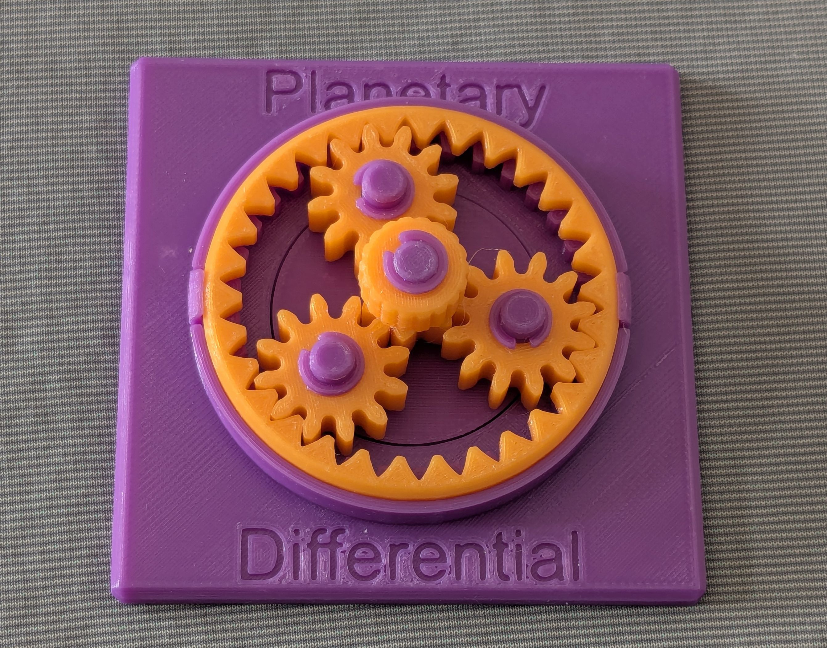 Educational Model of Planetary Differential Gear