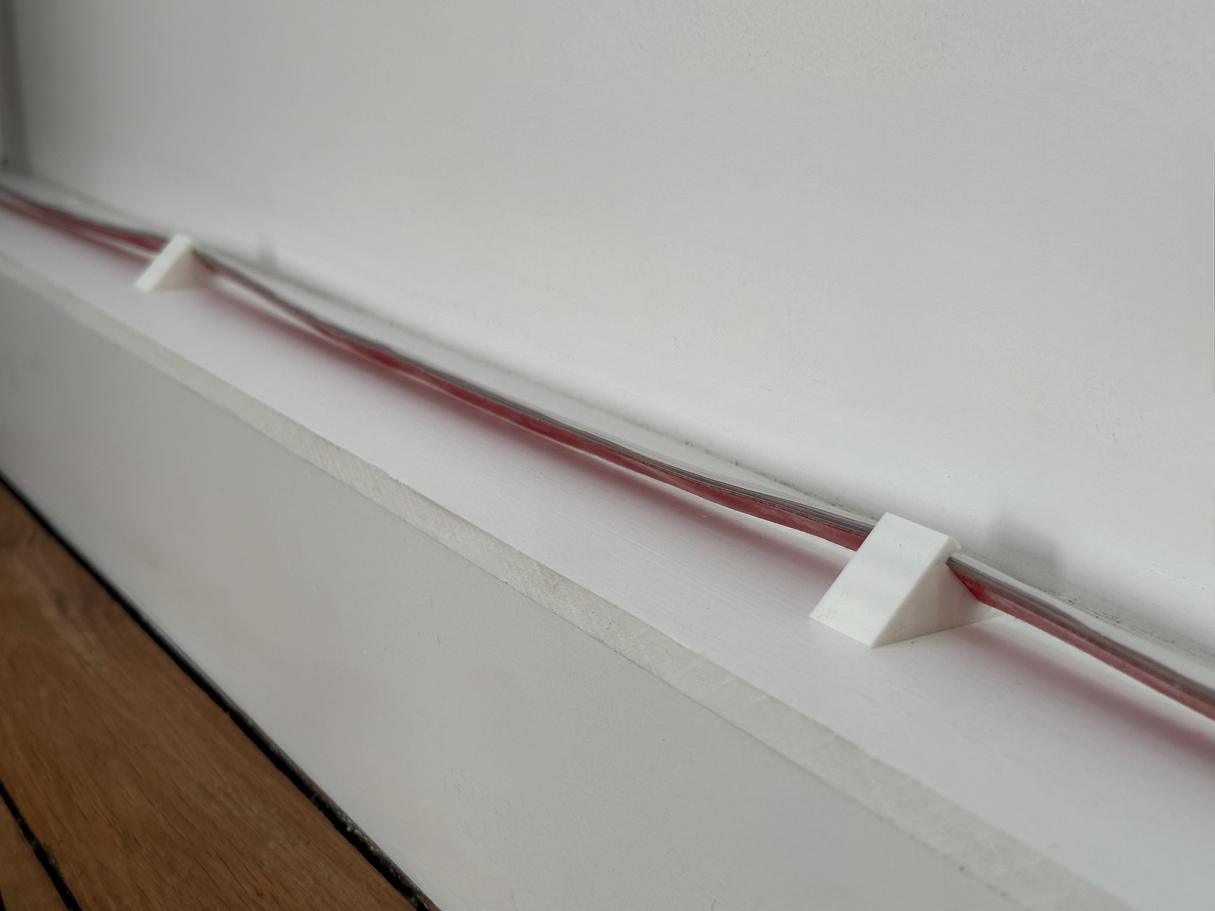 LED Strip Clip with Angle | Nanoleaf Essentials Smart Lightstrip - photo 4