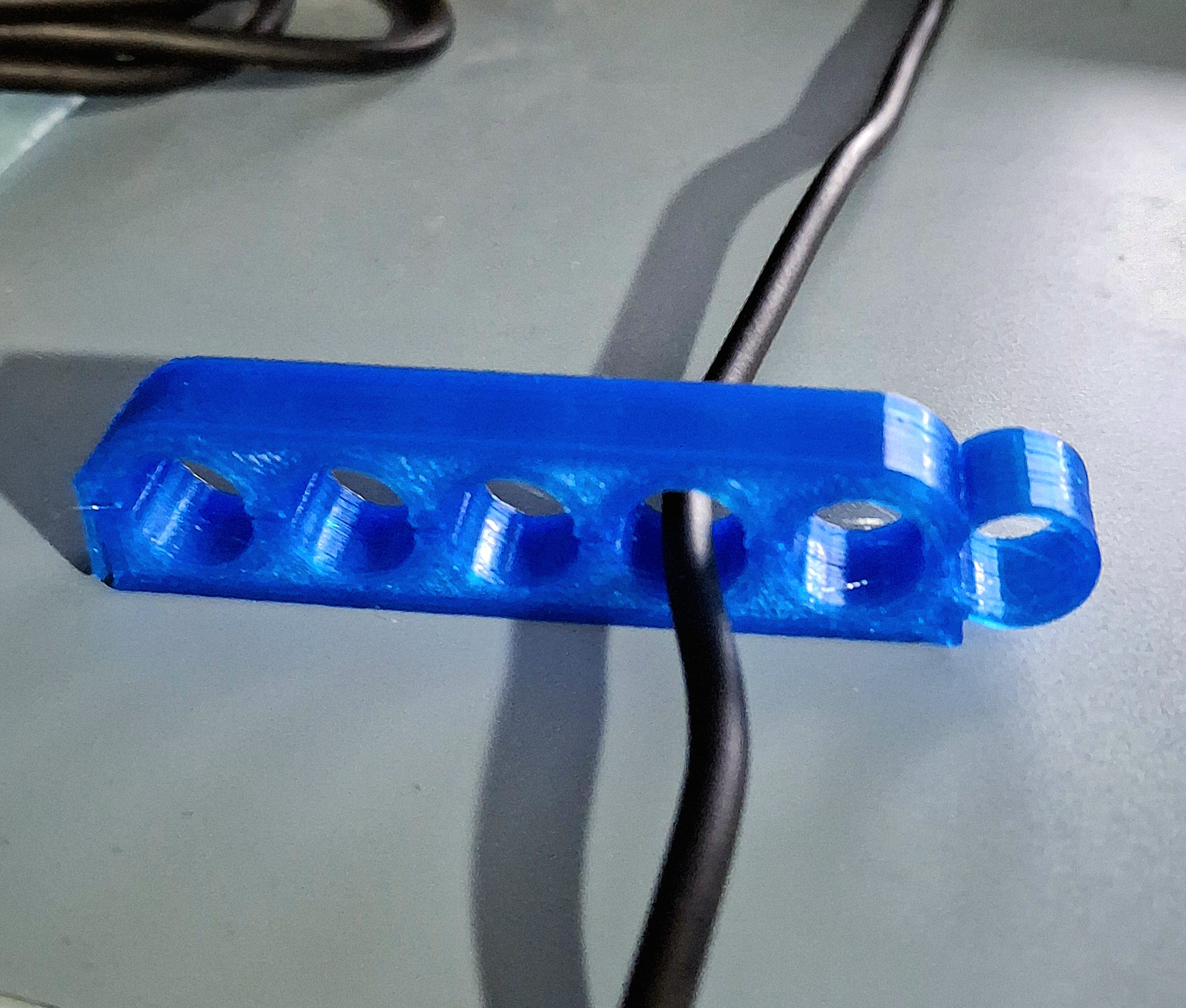Secure Cable Clip - Fits 6 Cables! - photo 2