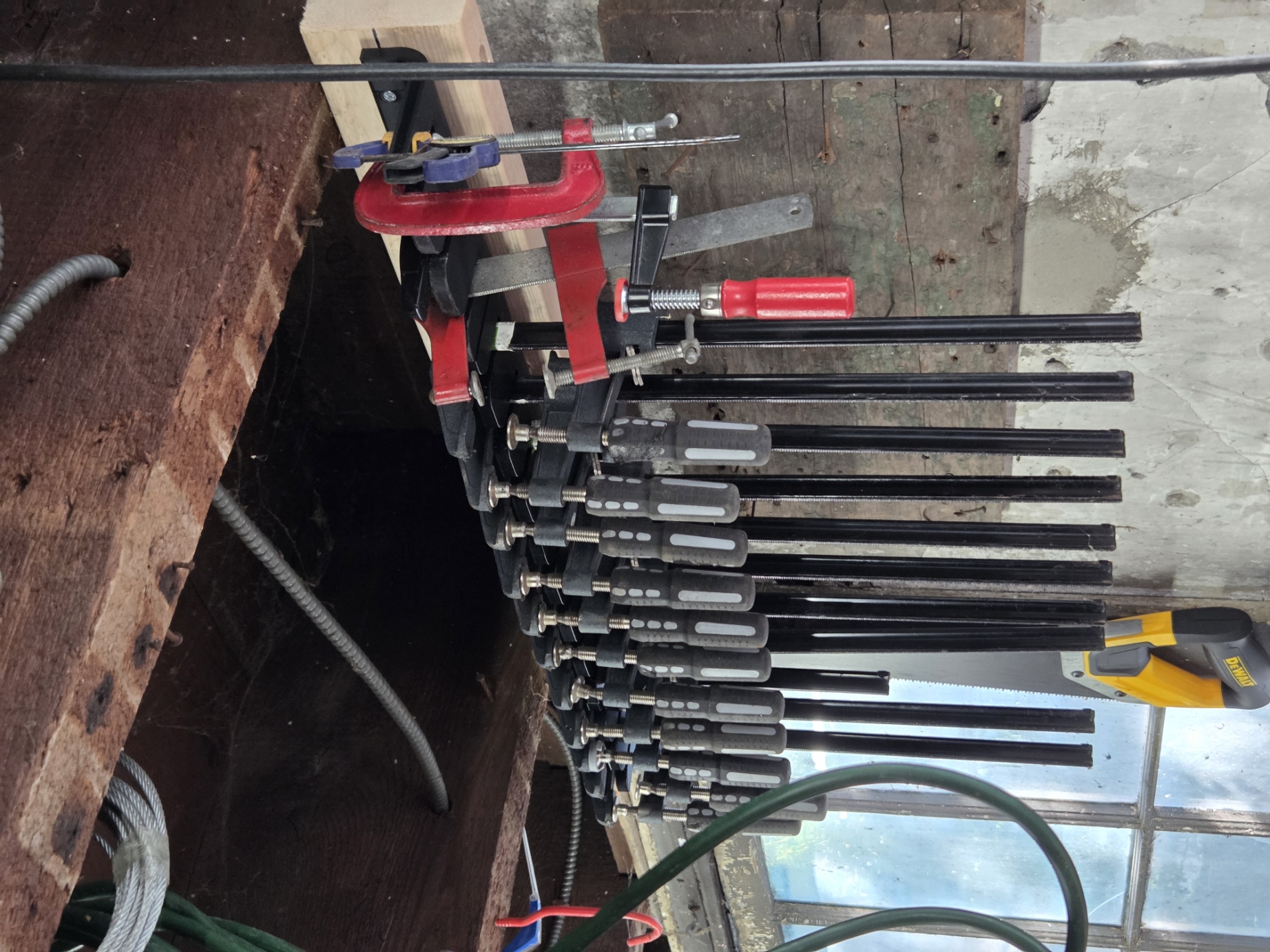 PITTSBURGH Harbor freight Quick-Release Bar Clamp Wall Mount Holder