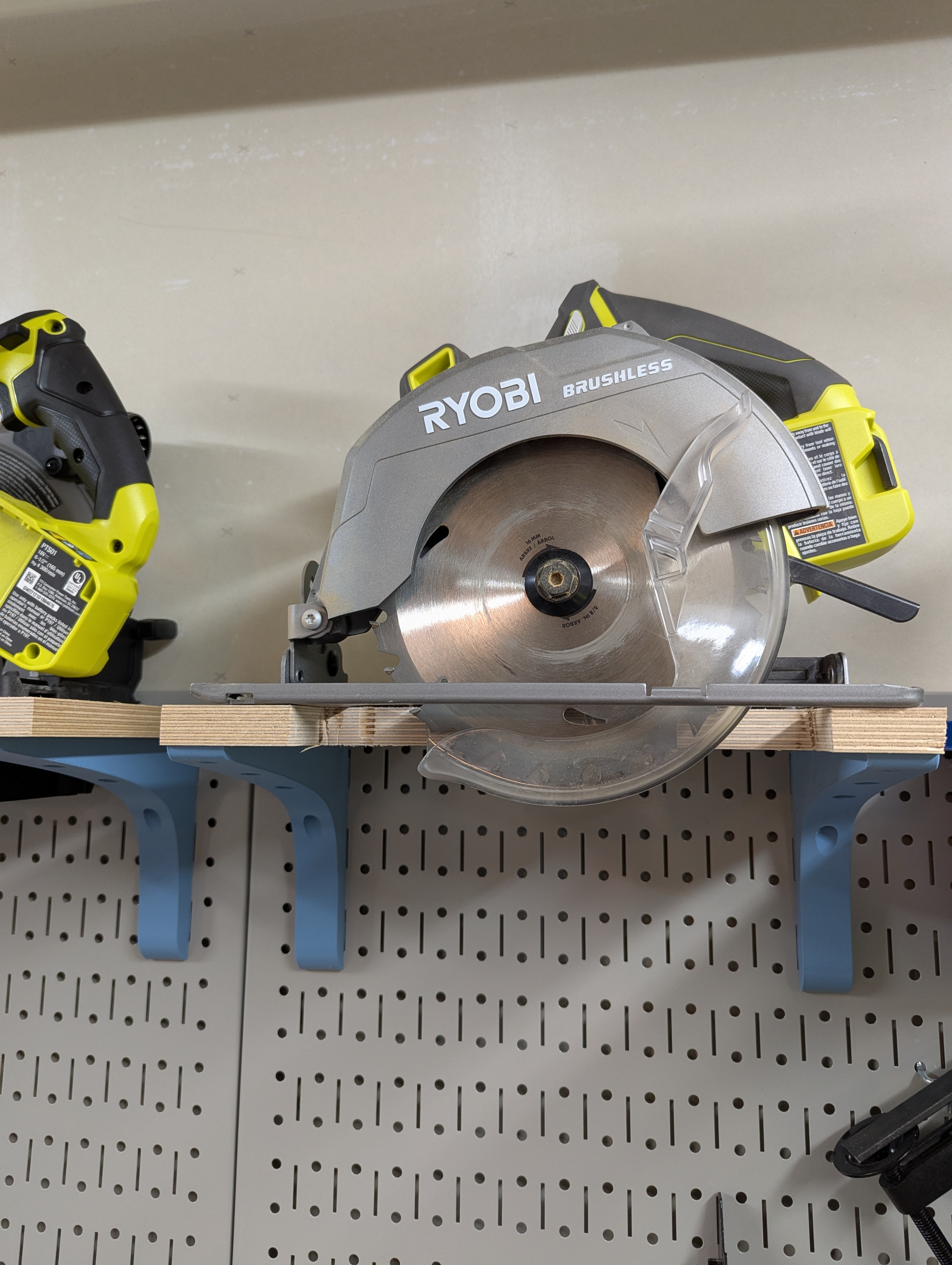 Pegboard Shelf Bracket - photo 3